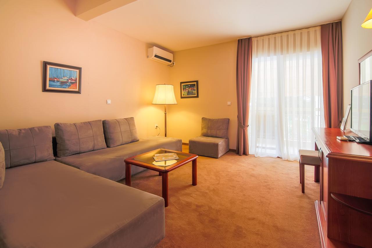 אוהריד Hotel Filip מראה חיצוני תמונה